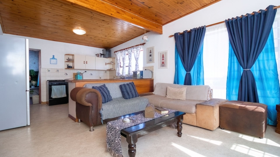 4 Bedroom Property for Sale in Pearly Beach Western Cape